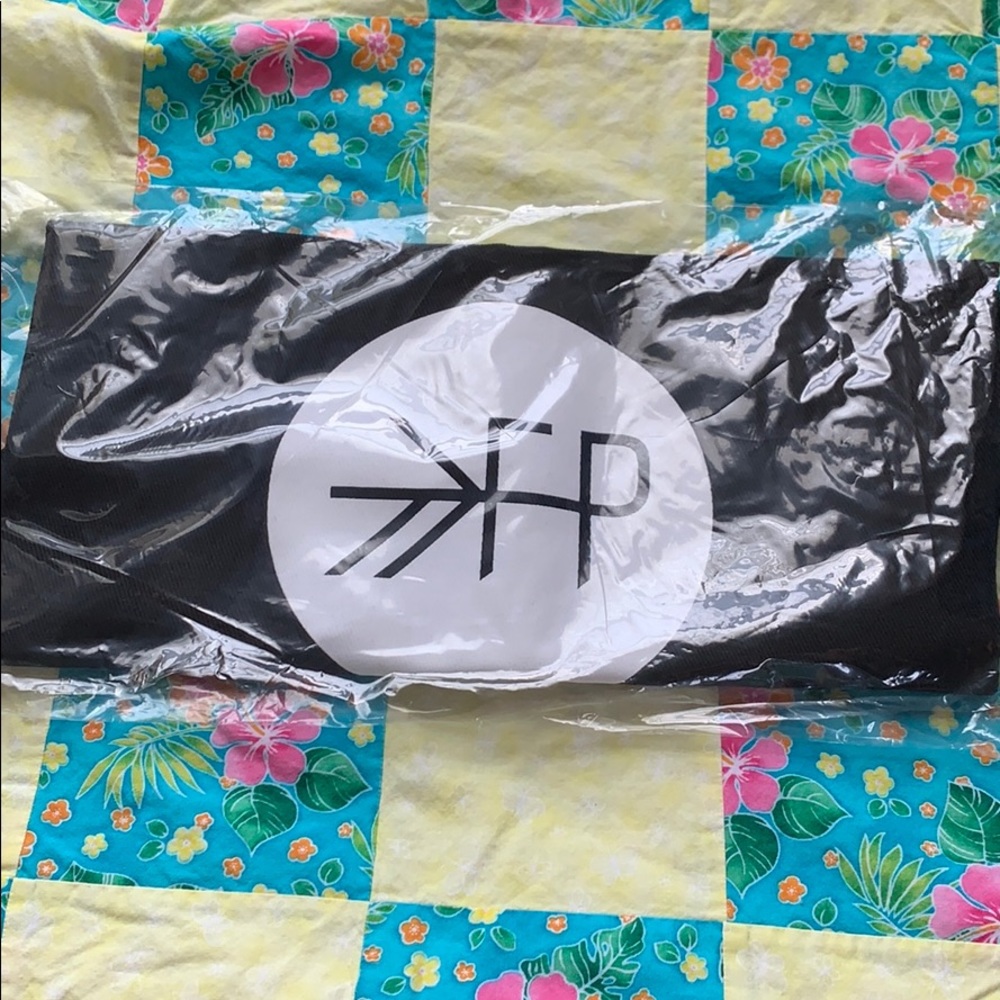 NWT Freshly Picked canvas tote